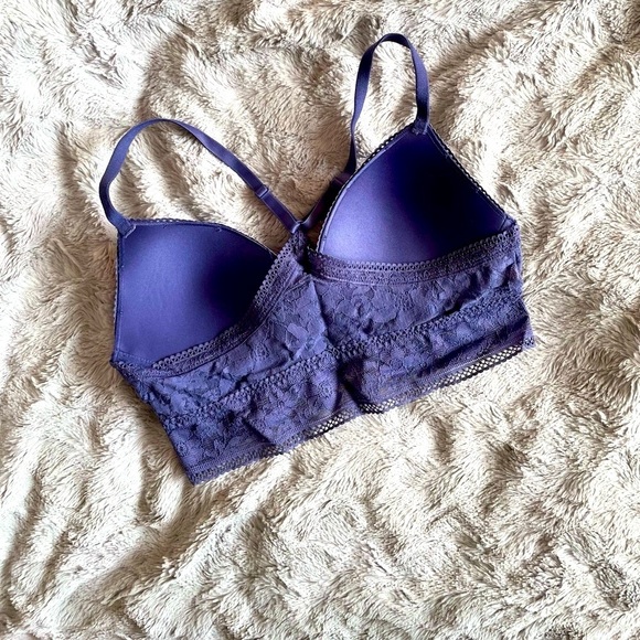 VS | Lace Bralette - Picture 2 of 2